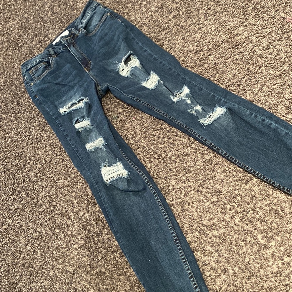 2/$15✨ ripped skinny jeans